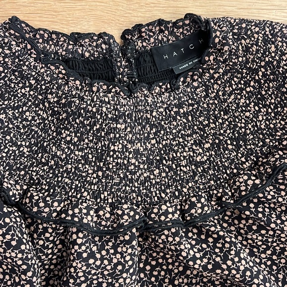 Hatch Maternity floral smocked neck blouse size 0 - Picture 2 of 3